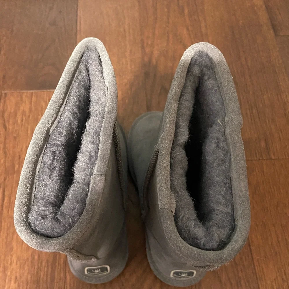 NEW!Bearpaw Emma Charcoal Boots Size 6